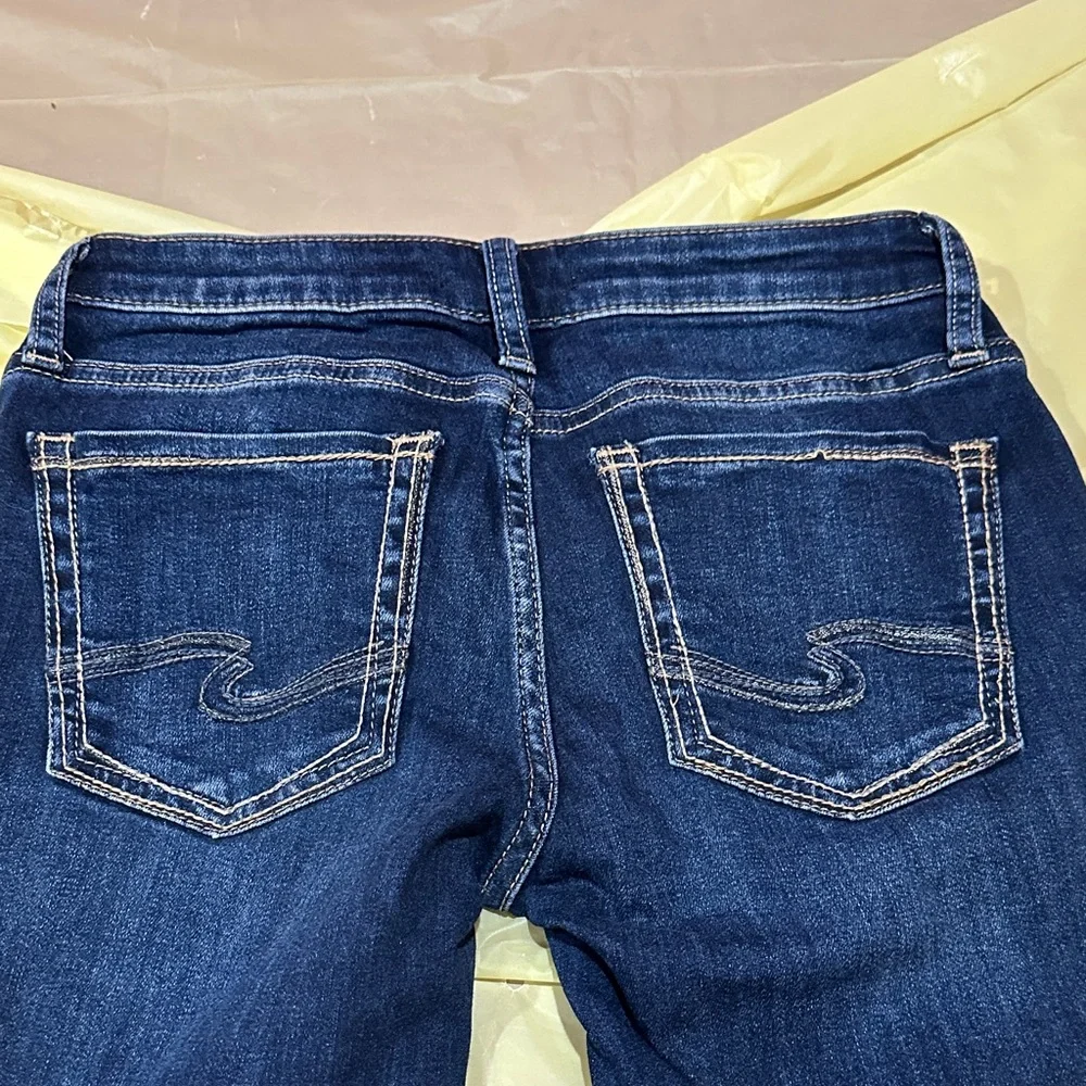 Women's SilverJeans Co. size 27/31 - Picture 5 of 7